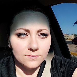 Meet your Posher, Dina